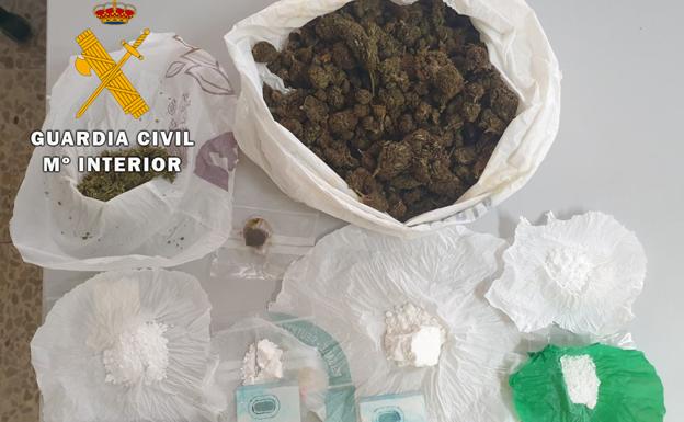 Desmantelado un punto de venta de droga en Cortijos Nuevos