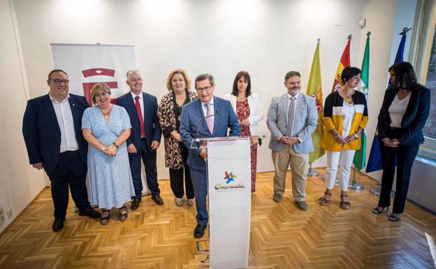 El presidente de la Diputación espera que el nuevo gobierno de la Junta «ayude a la provincia»