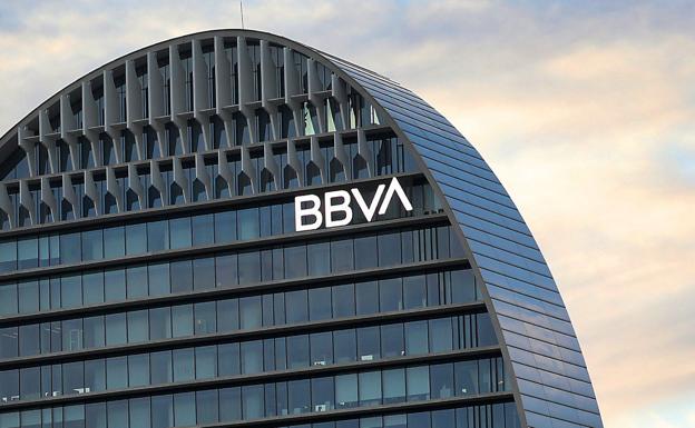 La nueva tarjeta del BBVA que permite pagar a plazos sin intereses