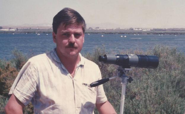 «En Las Salinas ha ocurrido un accidente natural y cuando se recupere volverán todas las especies»