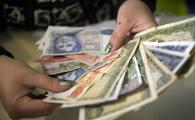 Estos son los 4 billetes de peseta que se pueden vender por hasta 2.500 euros