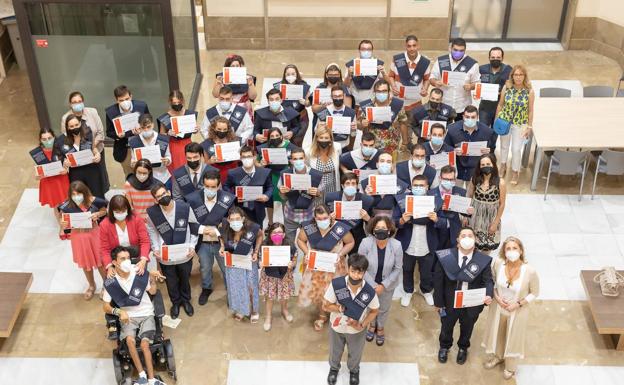 Jóvenes con discapacidad intelectual se gradúan en la Universidad de Granada