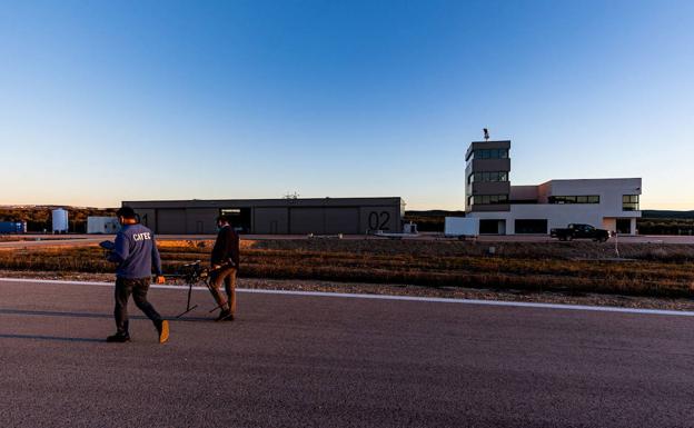 Reyes pide a la Junta apoyar a la provincia como sede de la Agencia Espacial Española