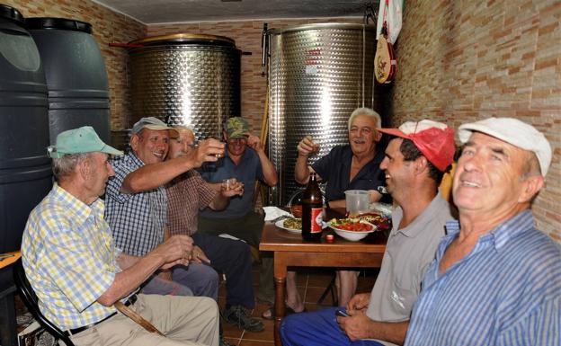 El pueblo granadino que rinde culto al 'Dios Baco'