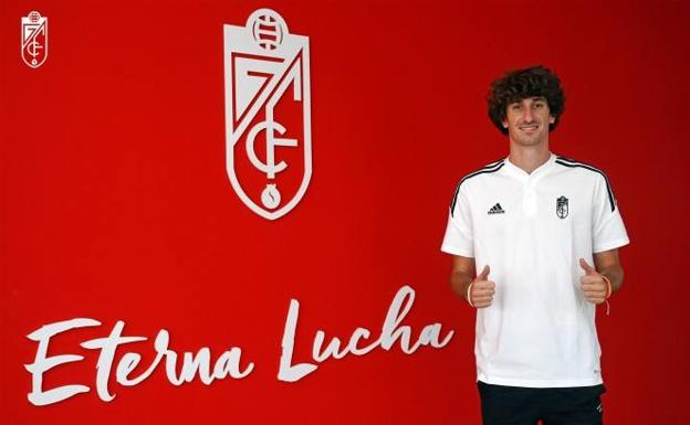 El Recreativo firma a Carlos Pérez, del Villarreal B