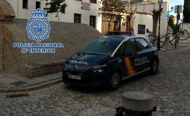 Pillado un varón en estancia irregular en España al tratar de robar un local en el Albaicín