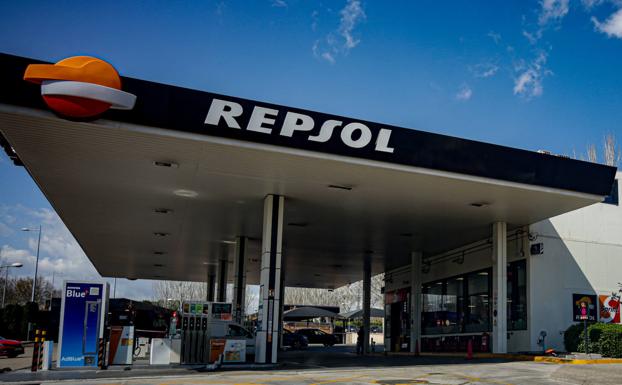 Repsol avisa a los clientes para llenar el depósito ahorrando 30 céntimos al litro