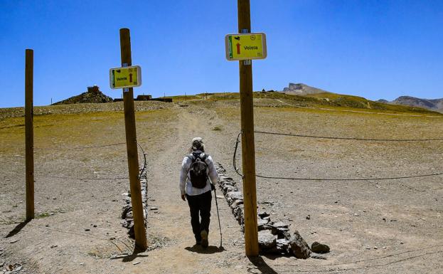 Una senda única para subir al Veleta