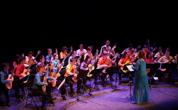 La Joven Orquesta de Guitarras de Gran Bretaña, un lujo muy desconocido