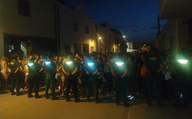 Reunión del Ministerio de Derechos Sociales en Peal de Becerro para «restaurar la convivencia»