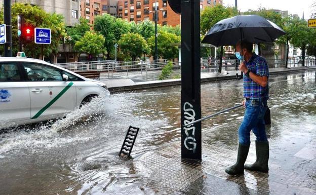Un meteorólogo alerta sobre posibles lluvias torrenciales en Andalucía en septiembre