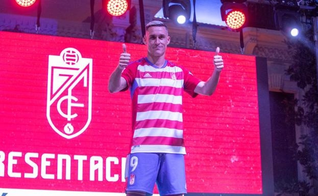 En directo | Presentación de Callejón en la Plaza del Carmen