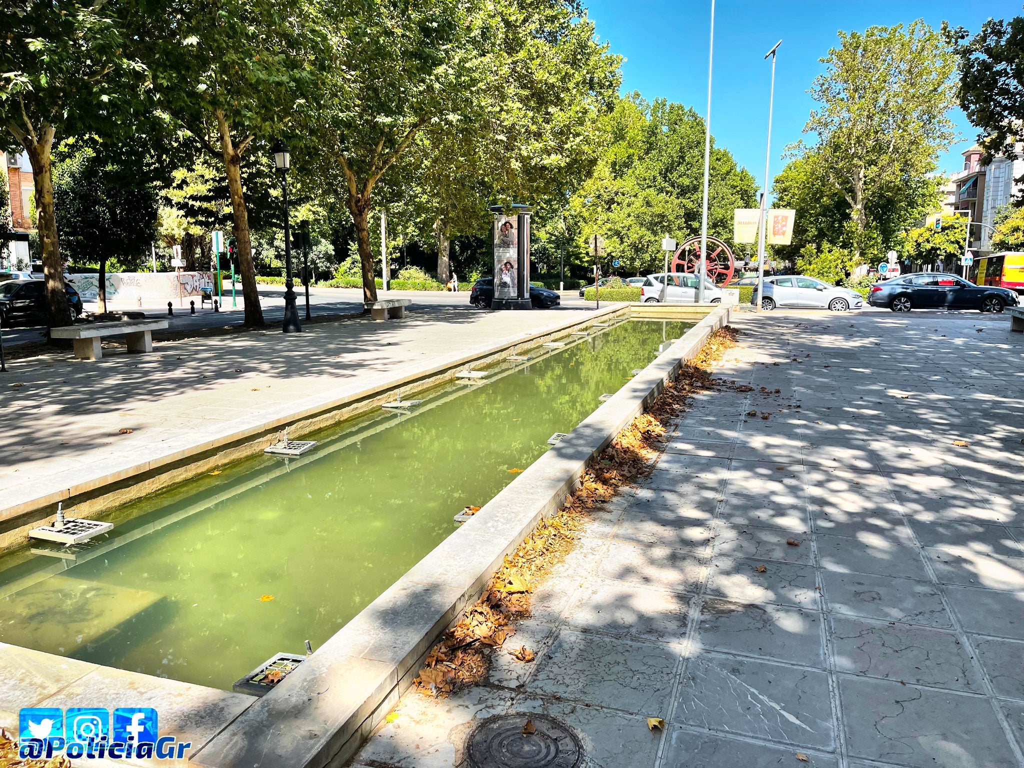 Detenida por querer bañarse desnuda en una fuente pública de Granada y agredir a los agentes