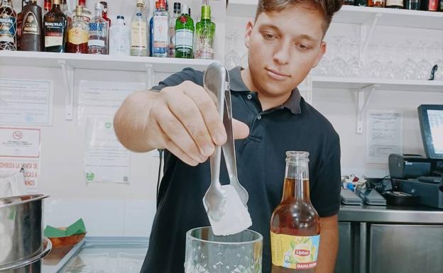 La hostelería de Almería sufre la falta de cubitos