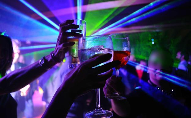 Comunican los dos primeros casos de pinchazos a mujeres en Granada