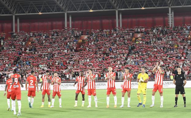 Presentados en sociedad