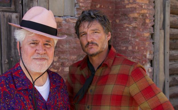 Pedro Almodóvar rueda ya en Tabernas su western con Pedro Pascal y Ethan Hawke