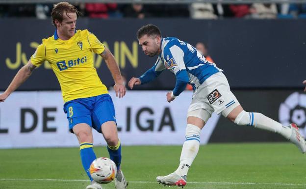 Embarba se acerca al Almería y Lazo al Espanyol