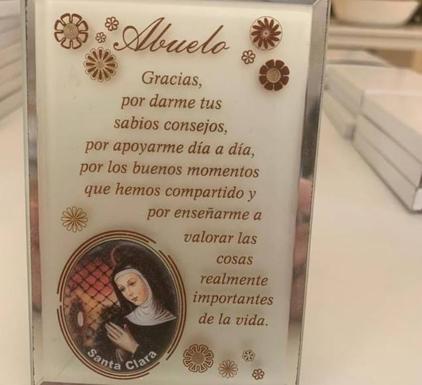 Roban una placa del nicho de su padre en Armilla: «Hay que tener poca vergüenza»