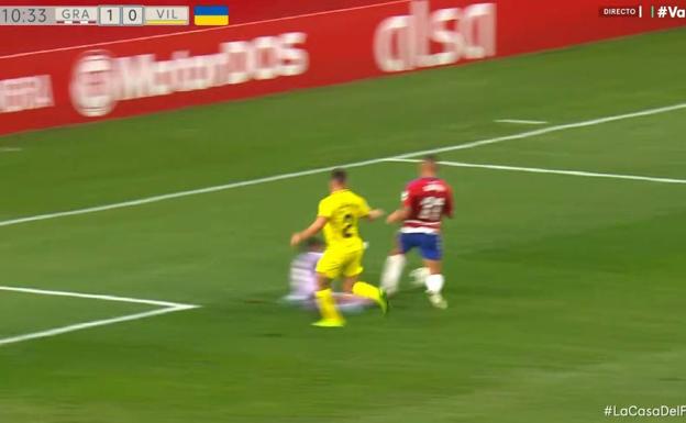 No hubo penalti sobre Uzuni, pero sí sobre José Callejón