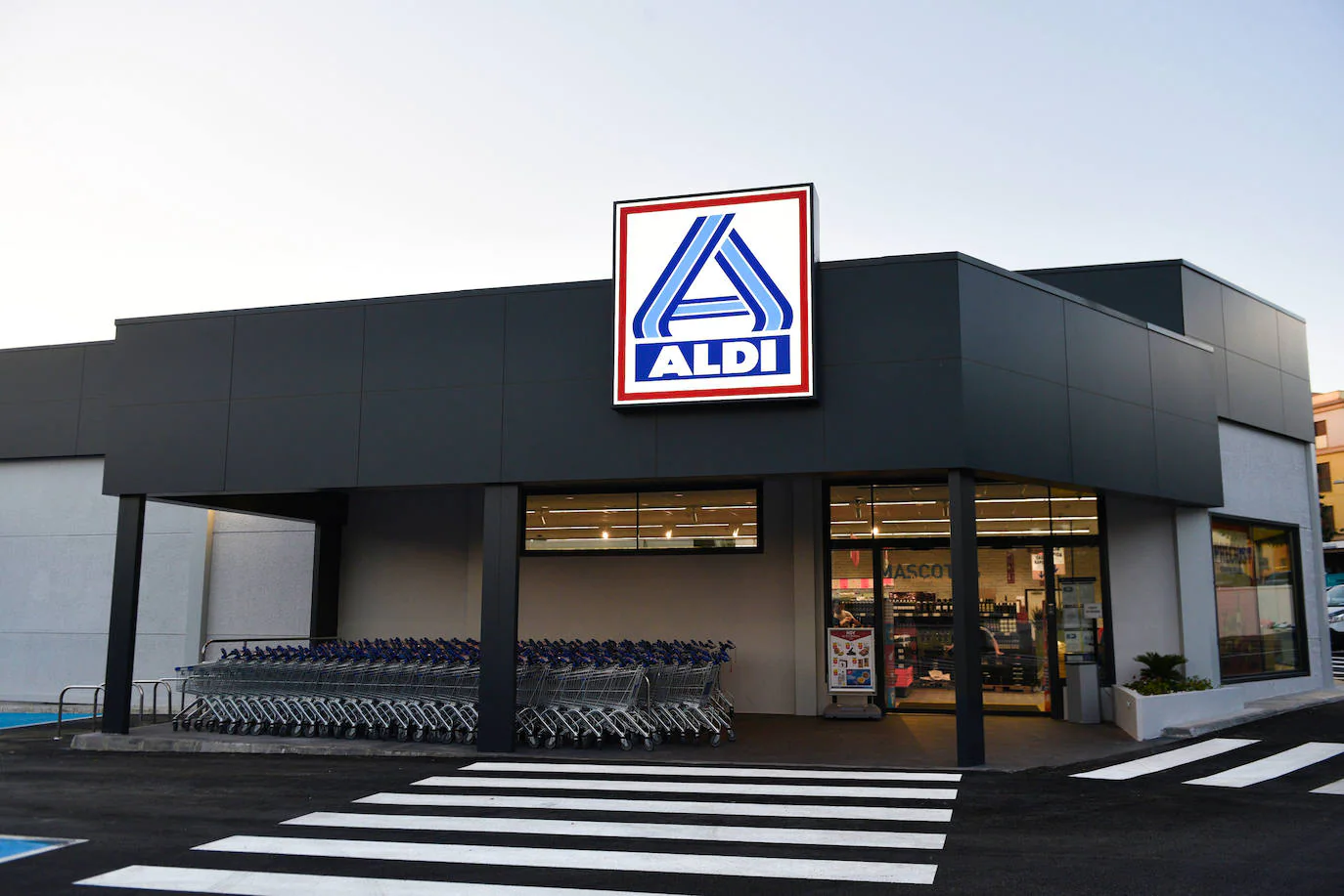 Supermarket ALDI v Guadixu je bil odprt julija lani. 