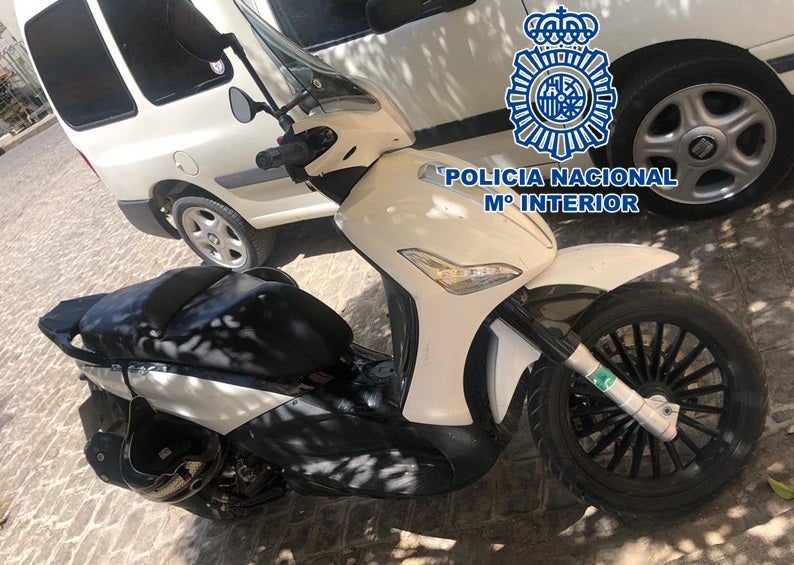 Recuperan una motocicleta robada en Granada que se vendió por internet
