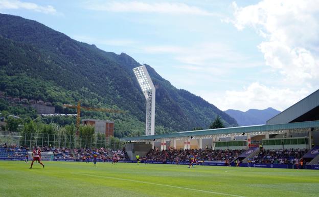 El Granada no logra su primera victoria en el Principado