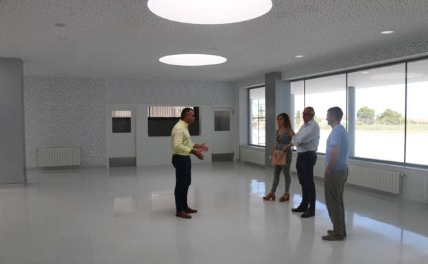 El Cinturón estrena dos colegios con 900 plazas para eliminar las aulas prefabricadas