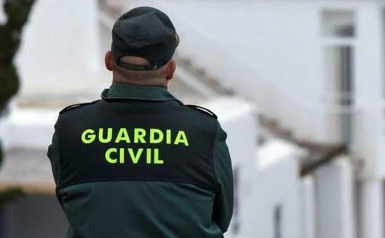 La Guardia Civil de Granada investiga a un presunto estafador a través de Whatsapp