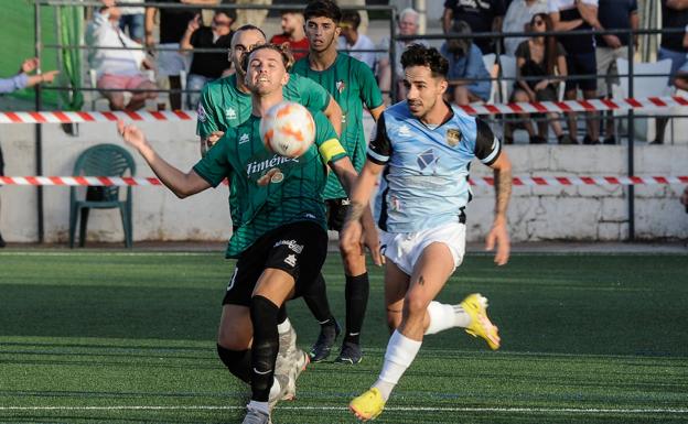 El banquillo da al Arenas el derbi ante un digno Huétor Vega