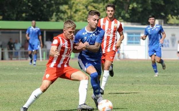 El Maracena cae goleado ante el Almería B en su regreso a Tercera