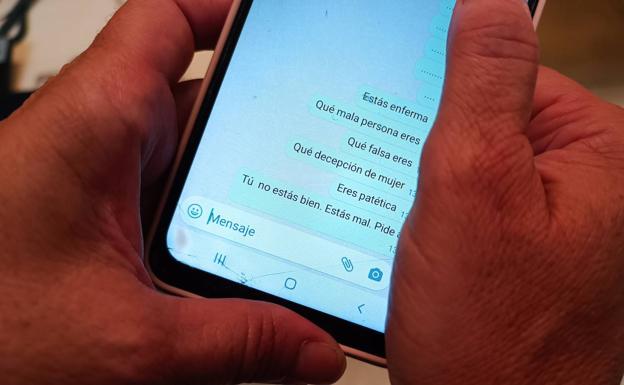 Condenado por ejercer violencia de género verbal y por WhatsApp