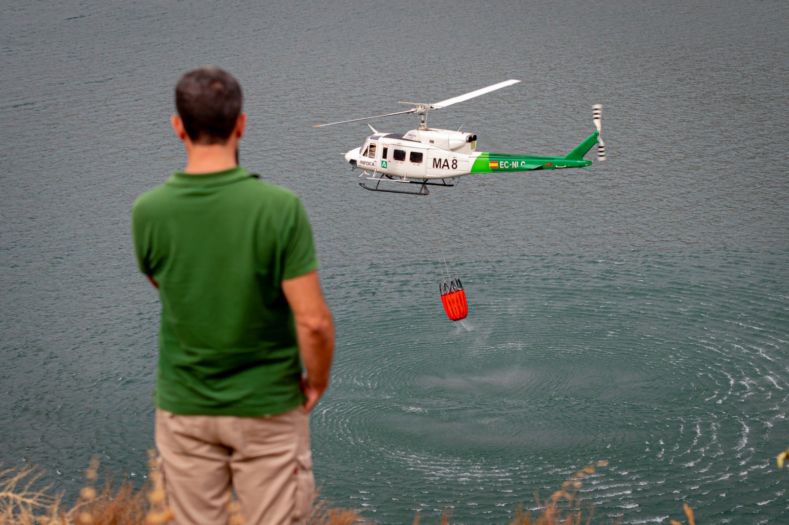 Las imágenes del incendio de Los Guájares de este martes