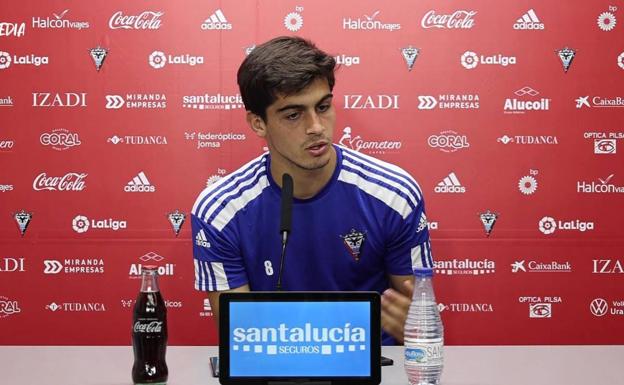 Juanlu Sánchez: «El de Granada es un partido perfecto para el Mirandés»