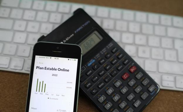 El nuevo impuesto que aparece en la factura de la luz: así afecta