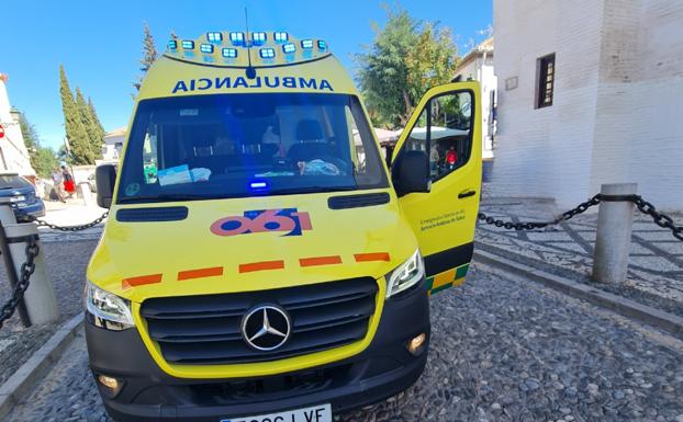 Herido un ciudadano extranjero tras ser apuñalado en el mirador de San Nicolás