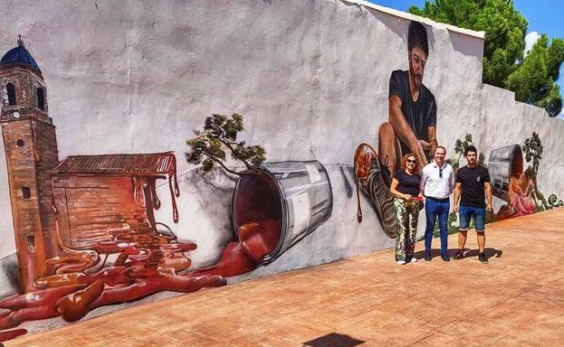 'Adoro' ilustra con un mural artístico el parque de Castellar
