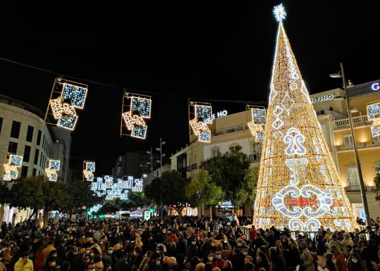 Almería sopesa retrasar el encendido navideño para ahorrar energía