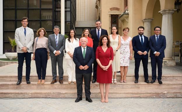Jesús Aguirre acude a Almería para visitar el Ayuntamiento, la Diputación y la Delegación del Gobierno de la Junta