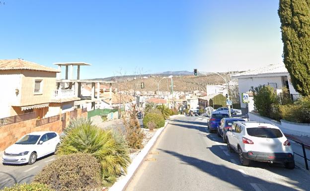 Fallece un hombre en Monachil tras sufrir una caída en la calle