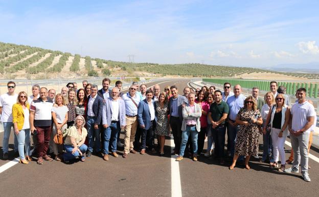 Reyes: «La A-32 es una autovía con sello netamente socialista»