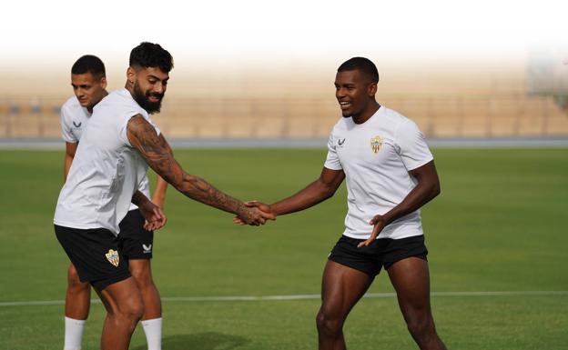 Samú Costa lidera el futuro y amplía su contrato hasta 2029