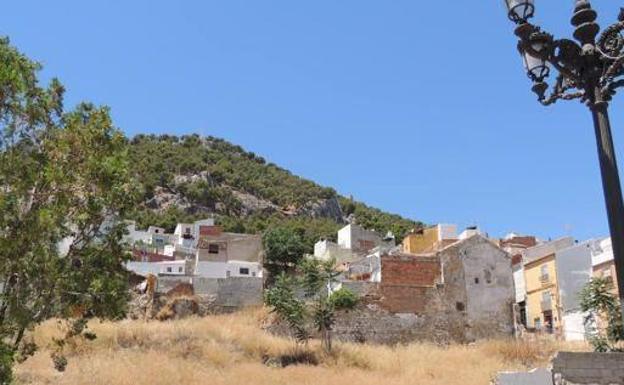 Adjudicada la intervención arqueológica en el solar de la Plaza de Santiago