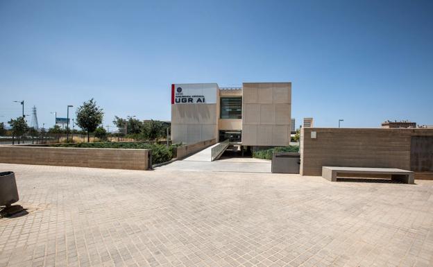 La UGR da luz verde a la Fundación de Inteligencia Artificial