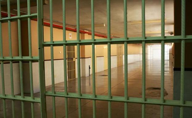 Drogas y robos, principales delitos por los que se cumple condena