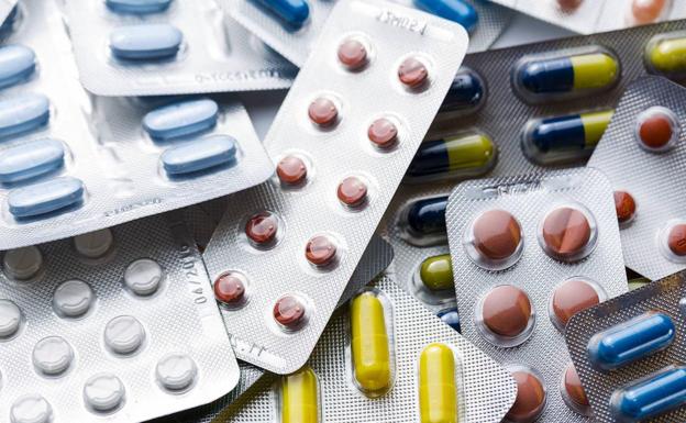 Alerta sanitaria en España: retiran de las farmacias este jarabe para la tos