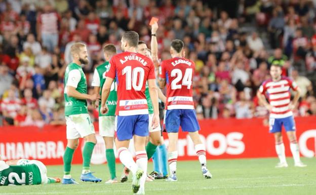 Cabaco fue expulsado justamente por una fea entrada a Juan Carlos