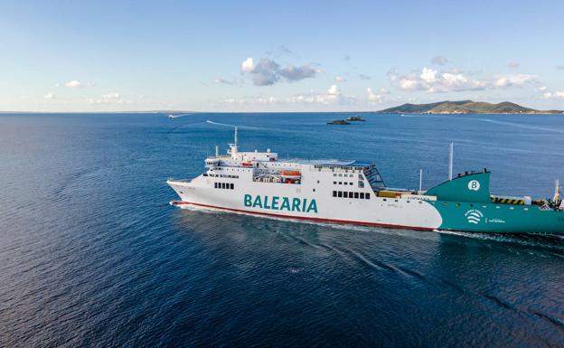 Baleària mejora sus horarios en las rutas con Melilla pero mantiene solo tres enlaces semanales