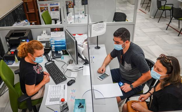 60.134 empleados públicos de Granada recibirán una paga de más de 500 euros a final de año