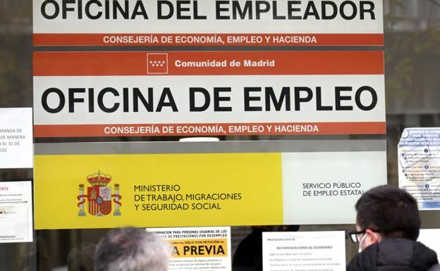 El SEPE oferta más de 350 empleos para hostelería en Andalucía y Mallorca